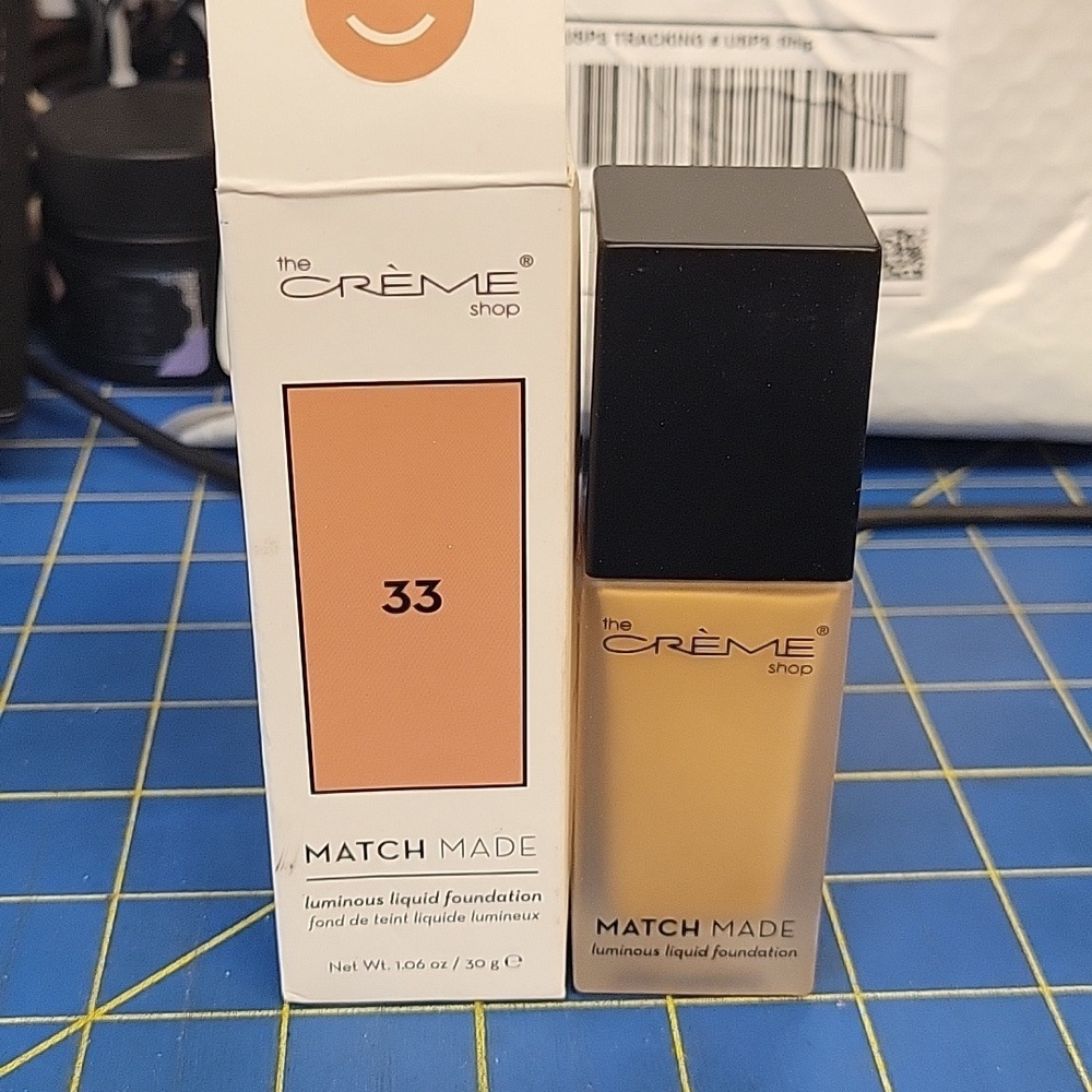 The Creme Shop Match Made Luminous Liquid Foundation - Shade 33 Medium 30g New